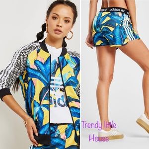 9)  Adidas Original X Farm Big leaf fun women S set